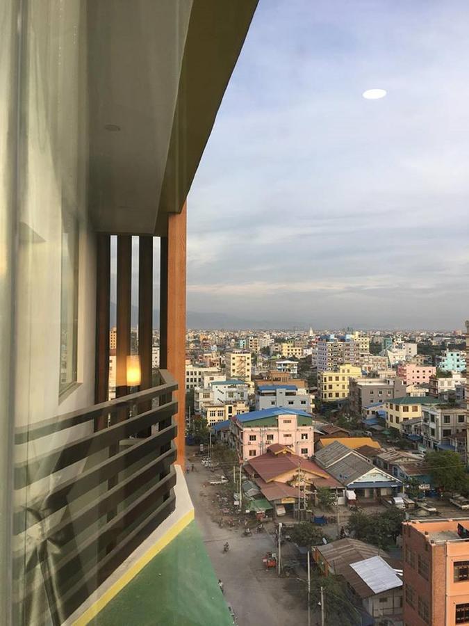 Gold Leaf Hotel Mandalay Exterior photo